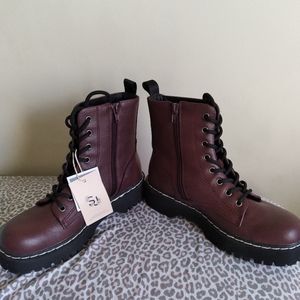 Sincerely Jules Burgundy Boots Size 7